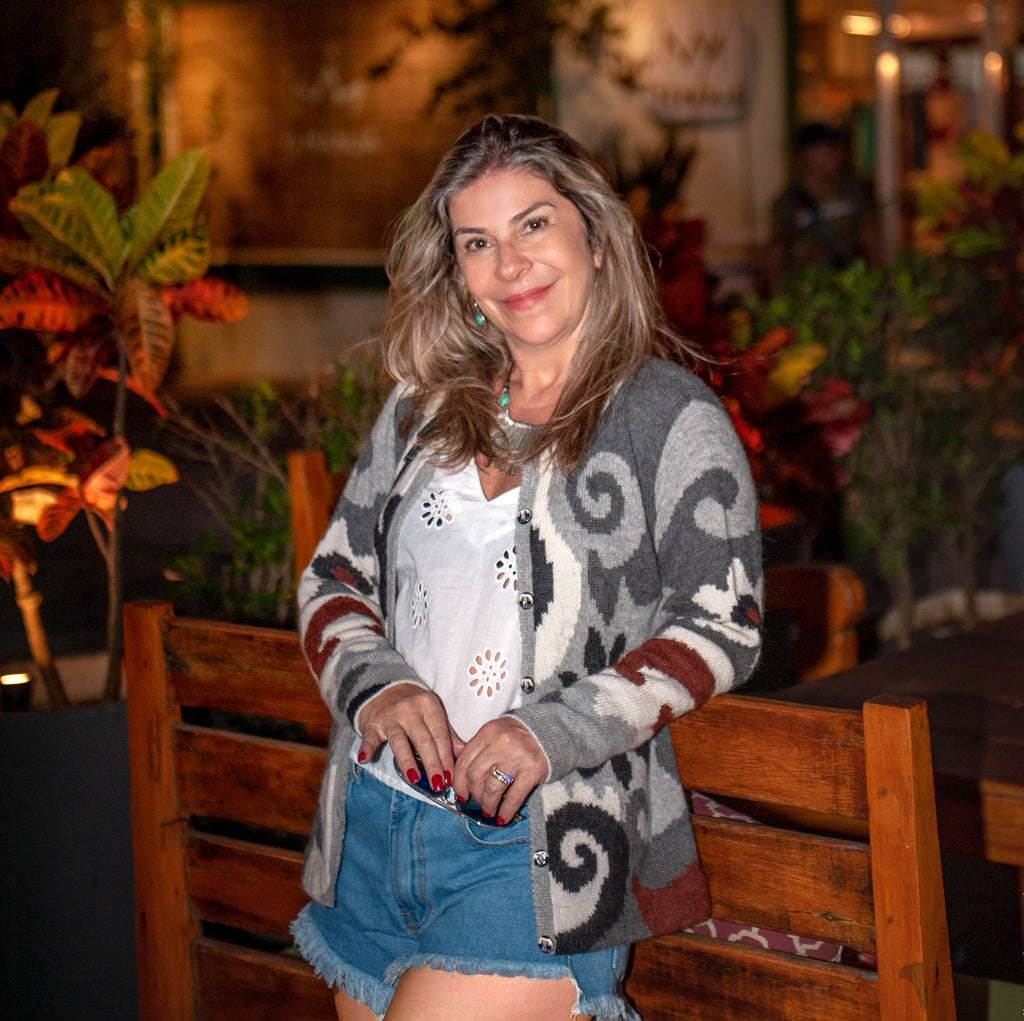 alpaca sweater for women made in Peru