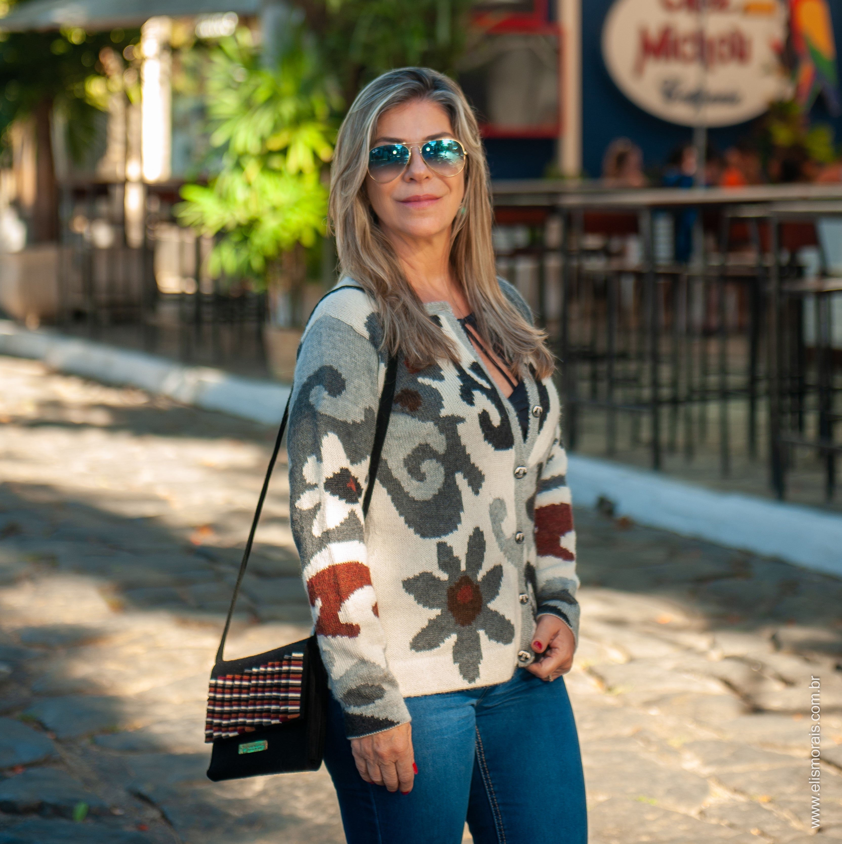 Cozy alpaca sweater for women made with 100% Baby Alpaca fiber from Peru