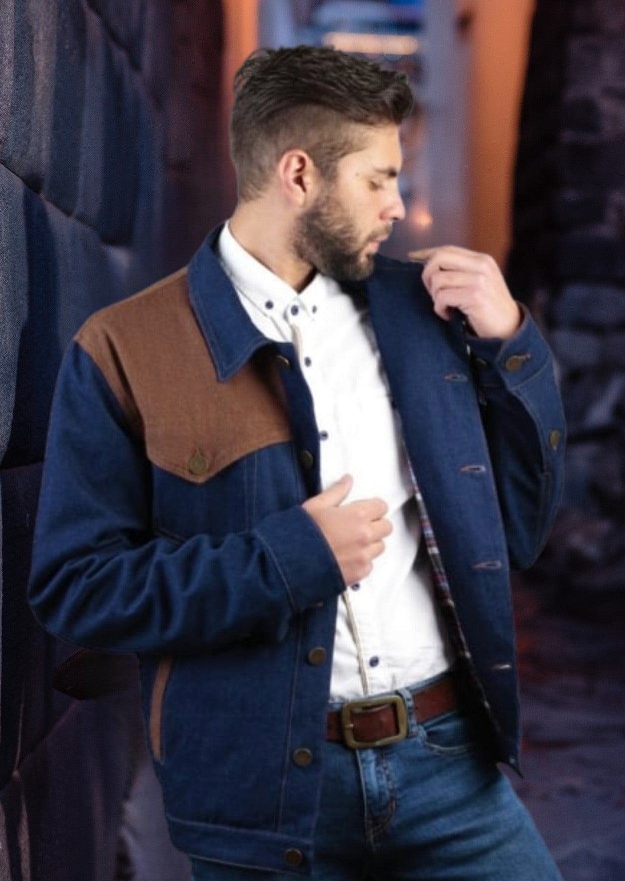 Denim jacket for men with elegant alpaca fabric application.