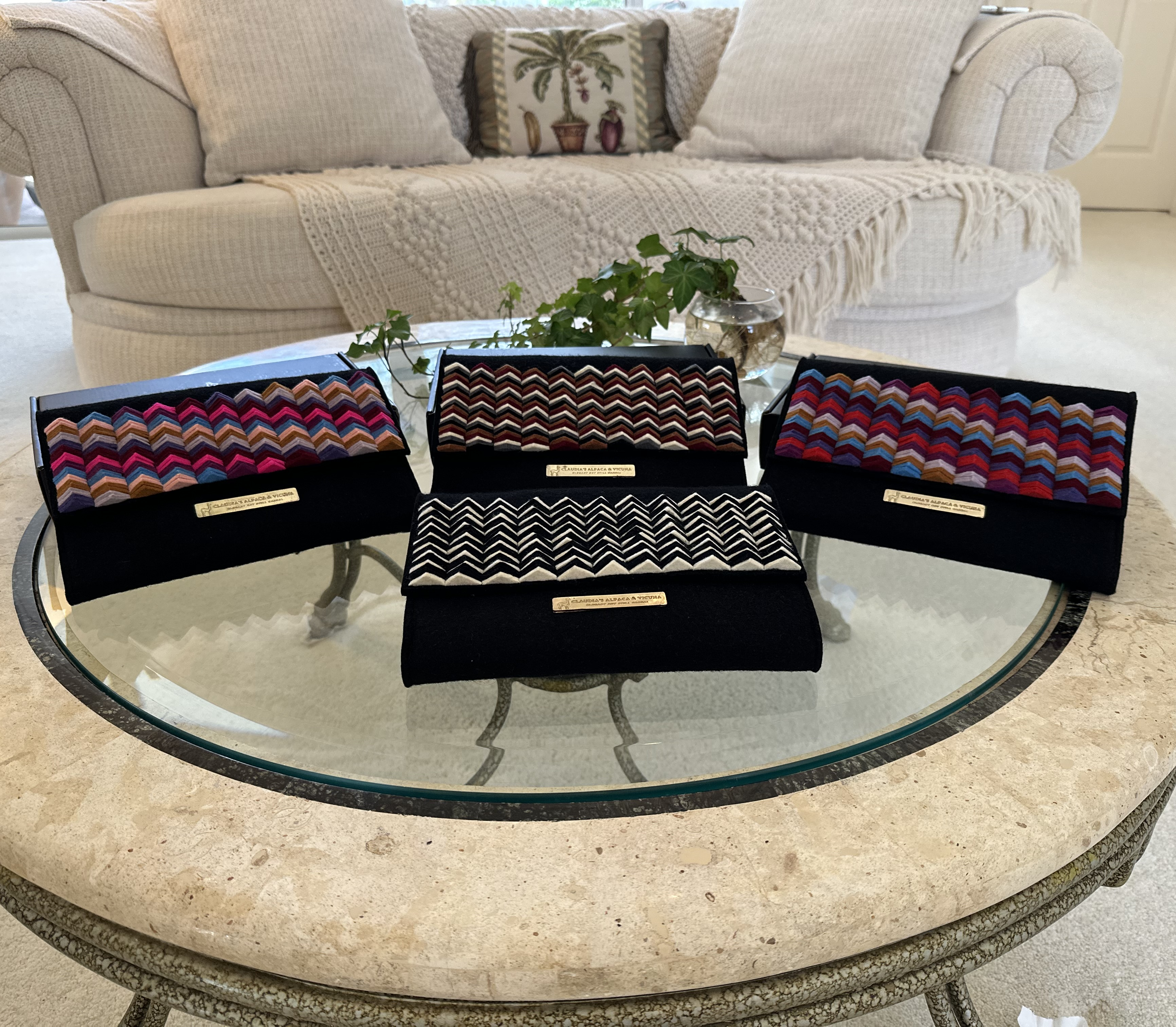 Elegant Clutch Purse, Crossbody Bag, elegant Alpaca felt material.