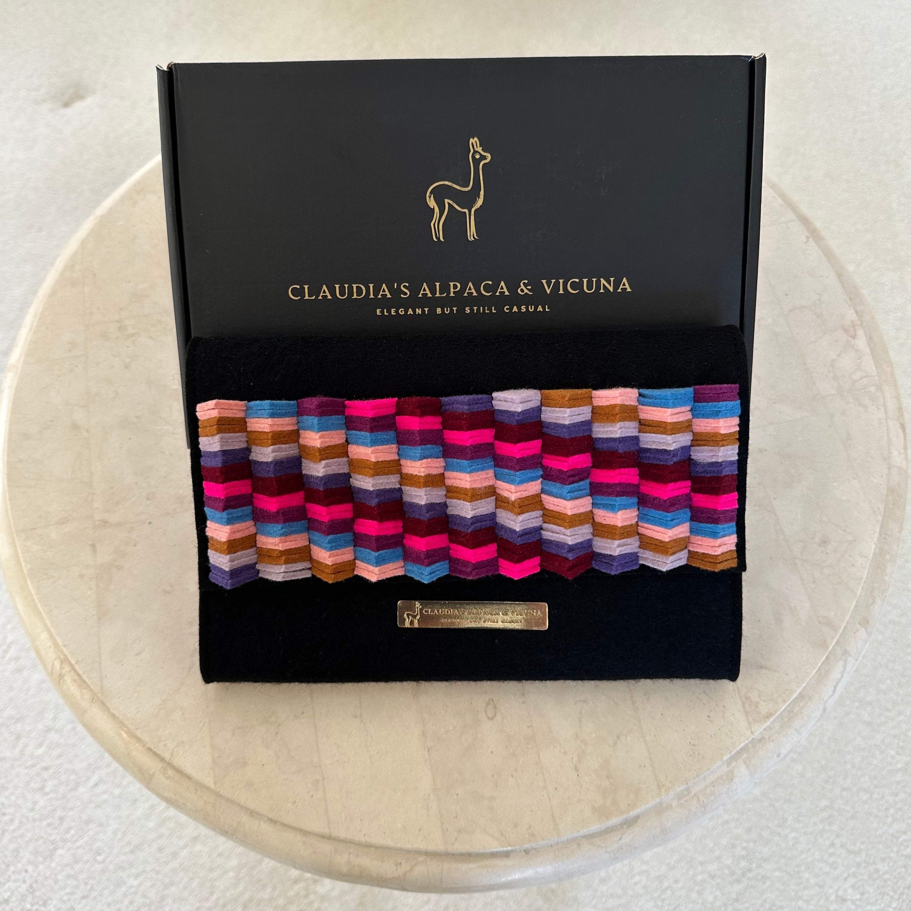 Elegant Clutch Purse, Crossbody Bag, elegant Alpaca felt material.