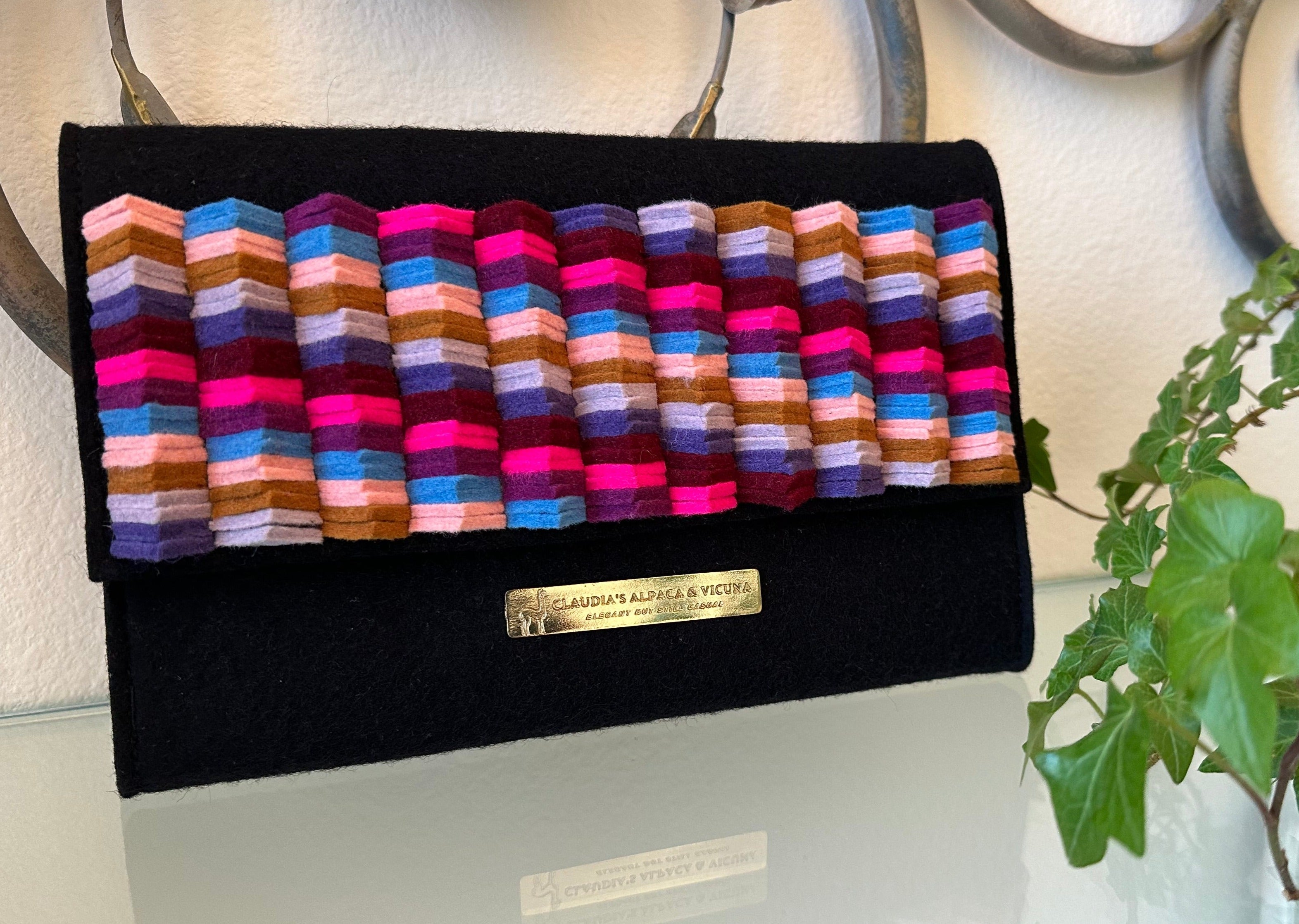 Elegant Clutch Purse, Crossbody Bag, elegant Alpaca felt material.