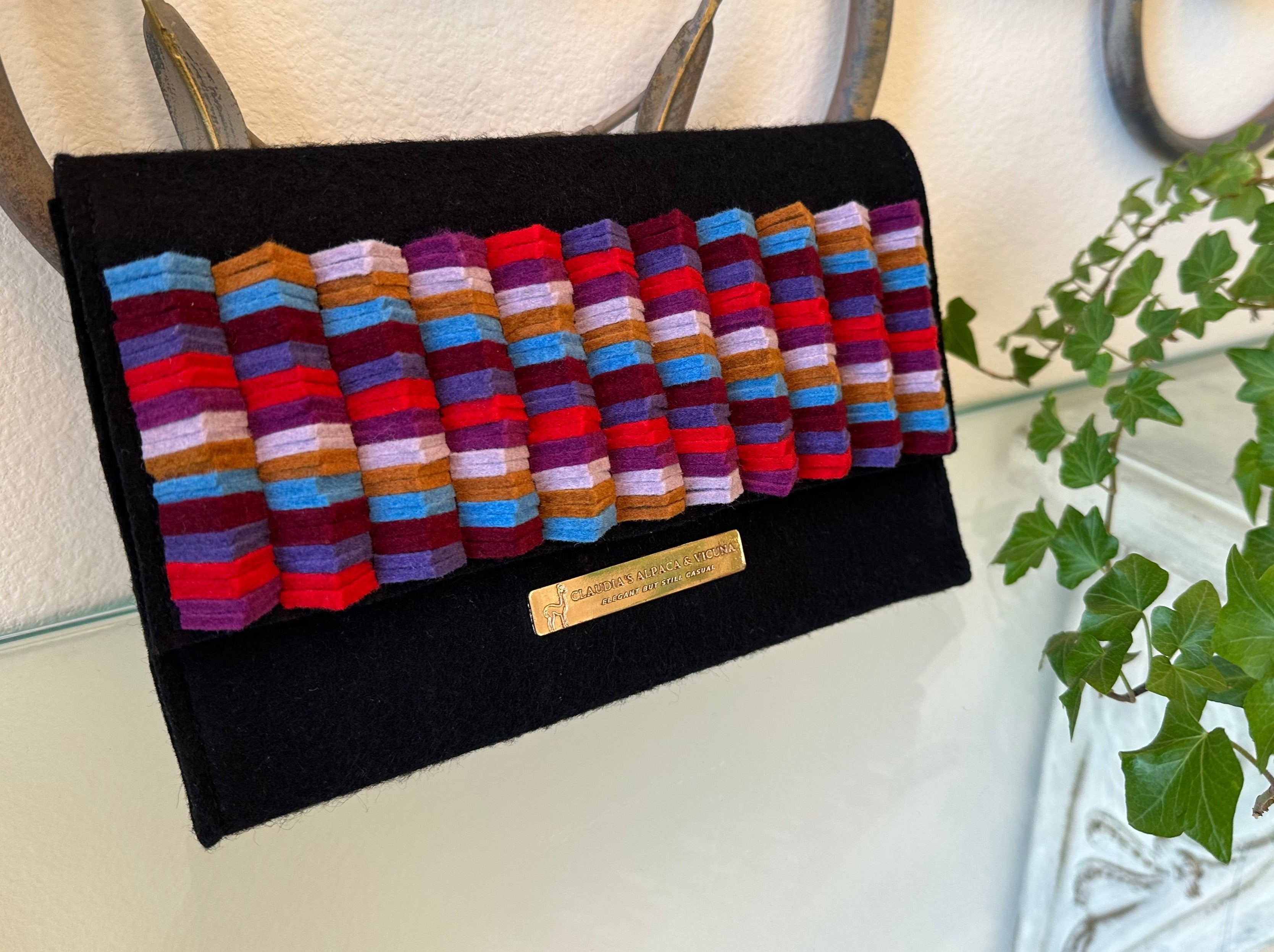 Elegant Clutch Purse, Crossbody Bag, elegant Alpaca felt material.