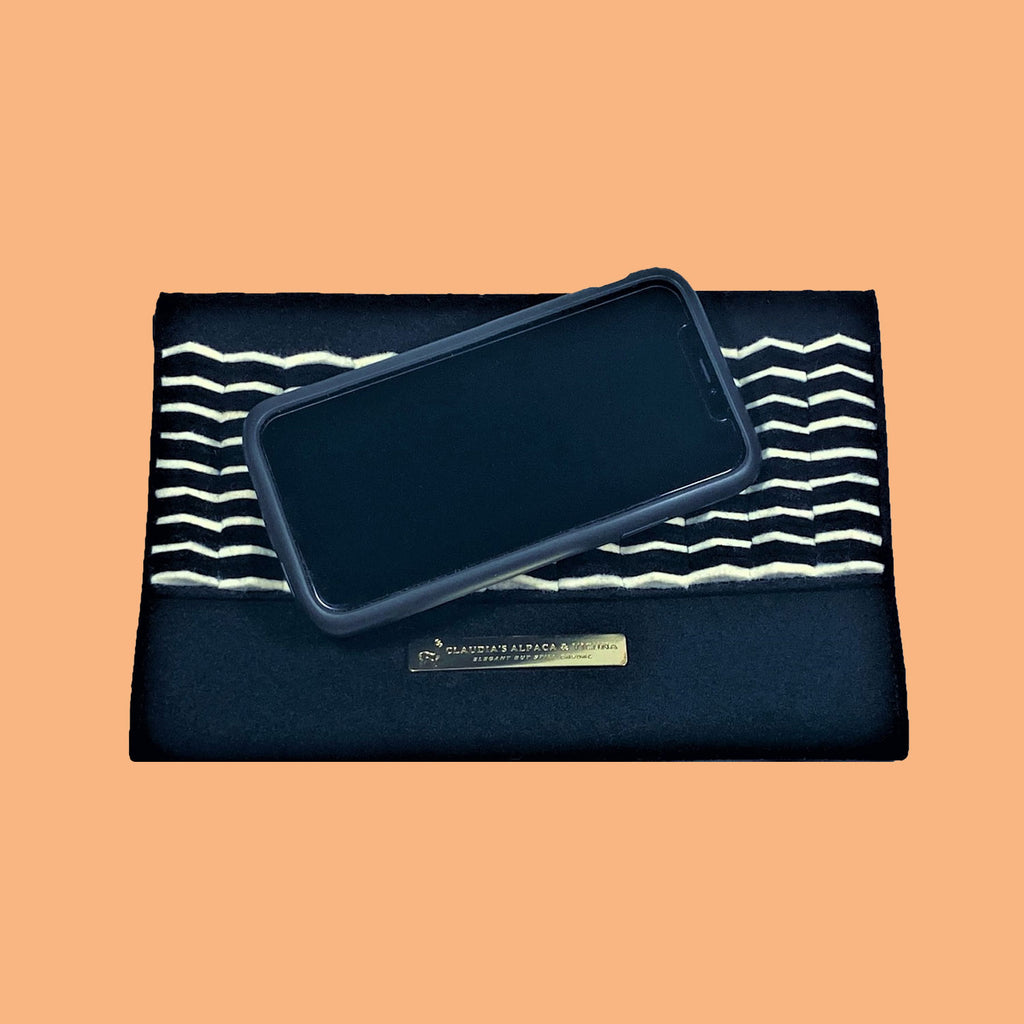 Elegant Clutch Purse, Crossbody Bag, elegant Alpaca felt material.