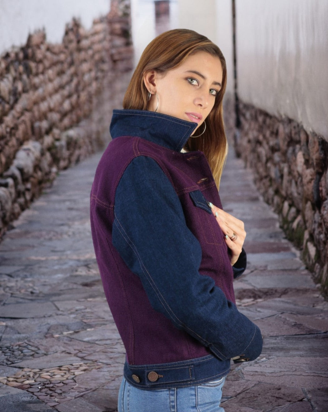 Denim jacket for women with elegant alpaca fabric application.
