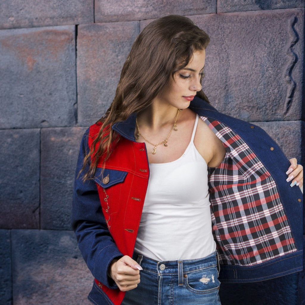 Denim jacket for women with elegant alpaca fabric application.